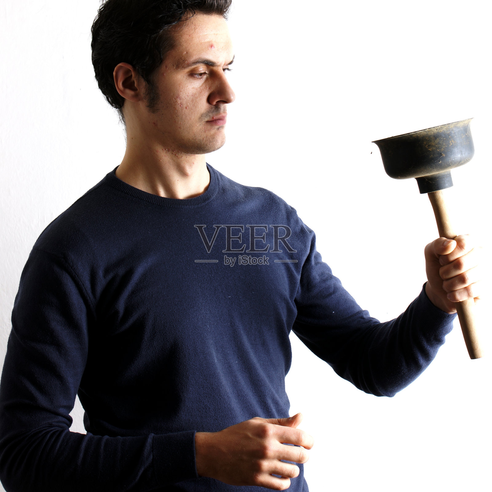 人与柱塞照片摄影图片