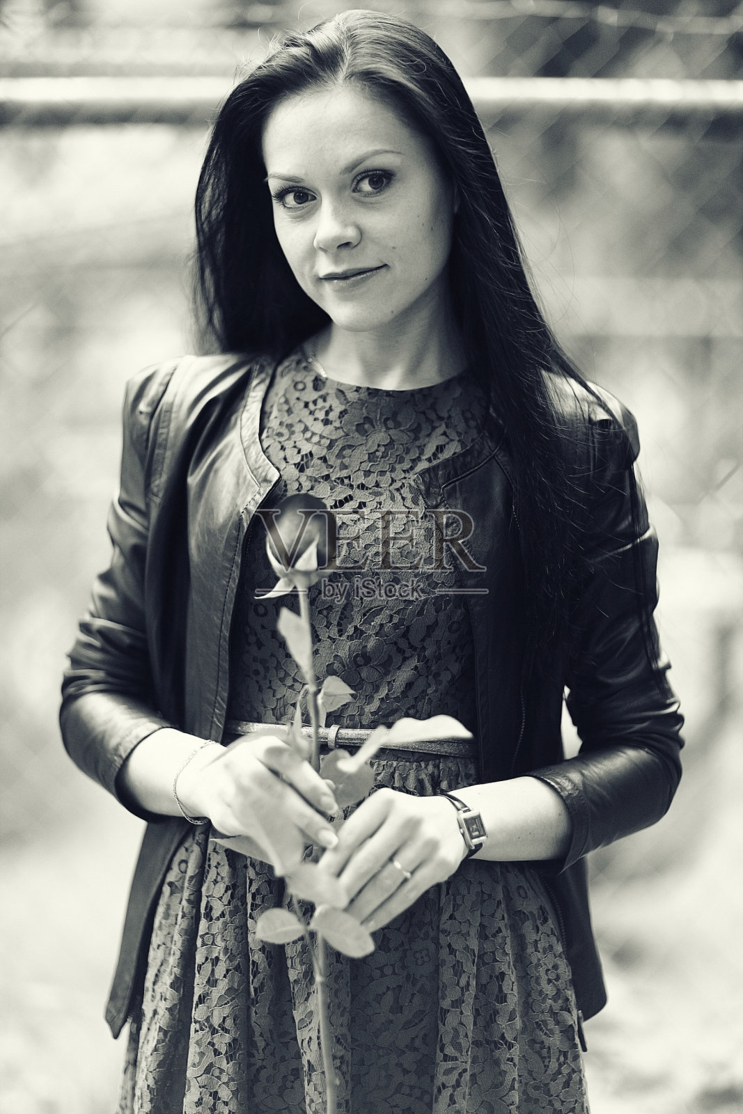 一个孤独女孩的肖像照片摄影图片