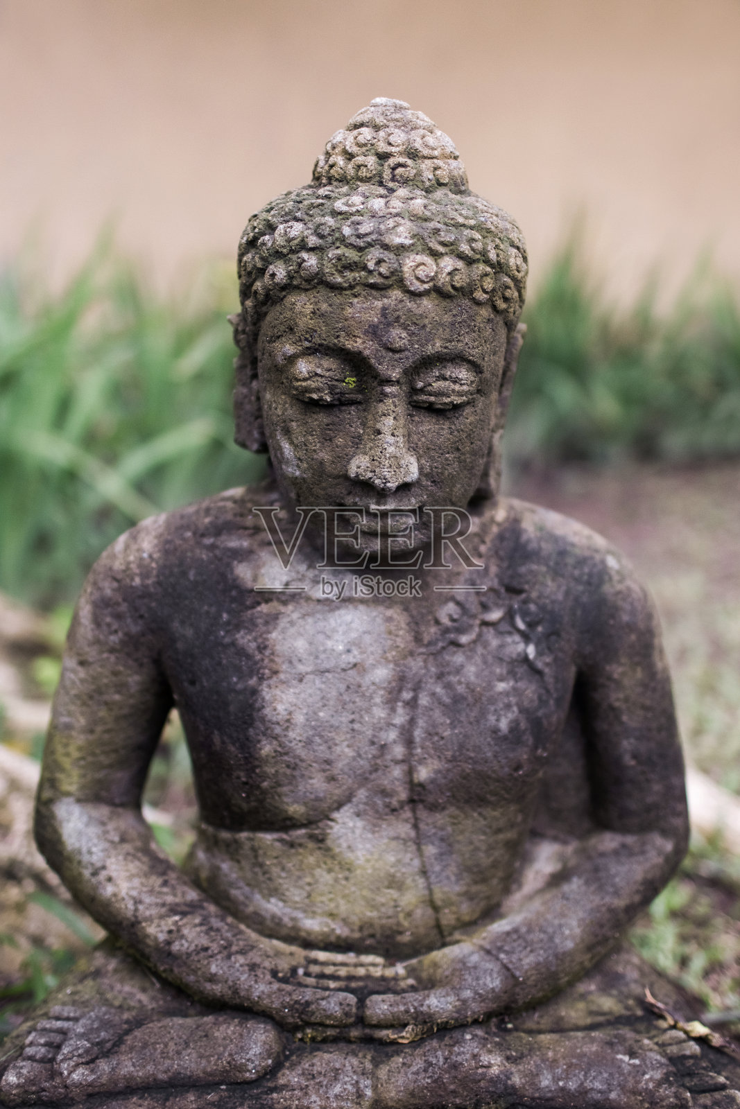 古老的巴厘神雕像照片摄影图片