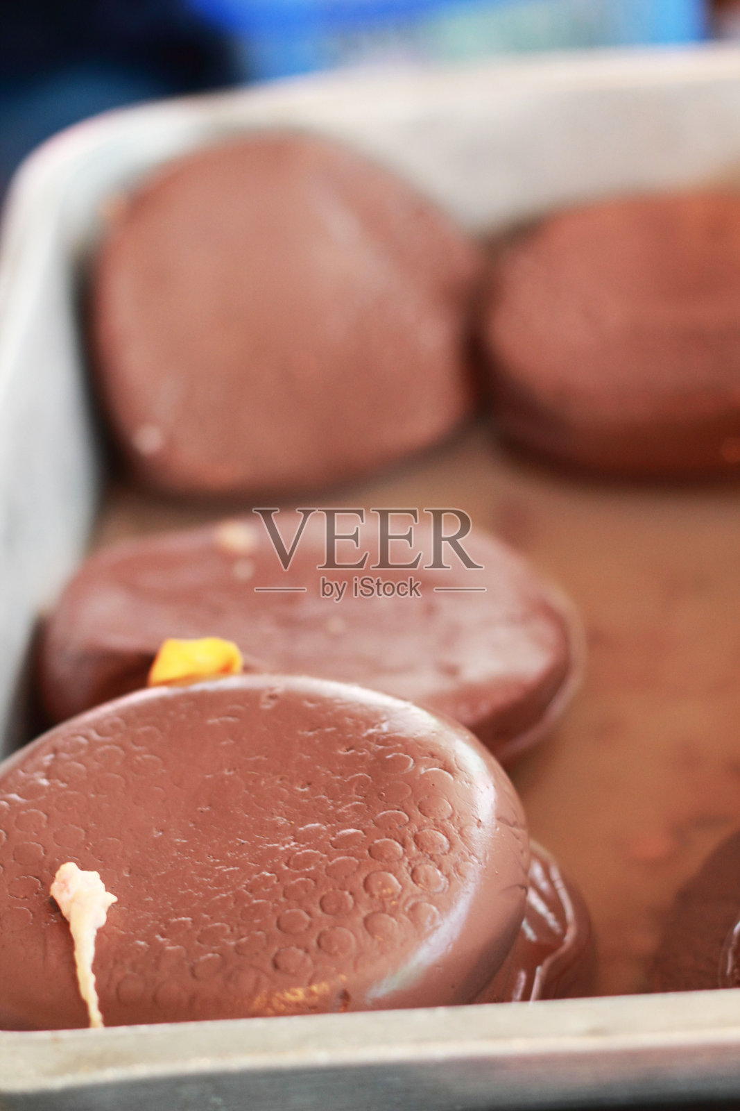 市场上有新鲜的鸡血照片摄影图片