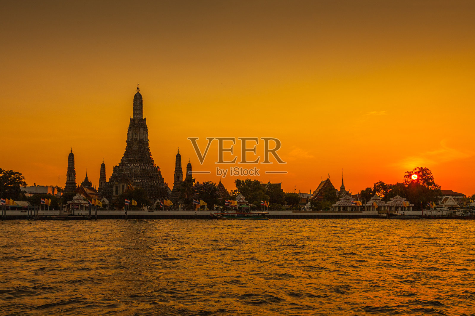 泰国曼谷的阿龙寺照片摄影图片