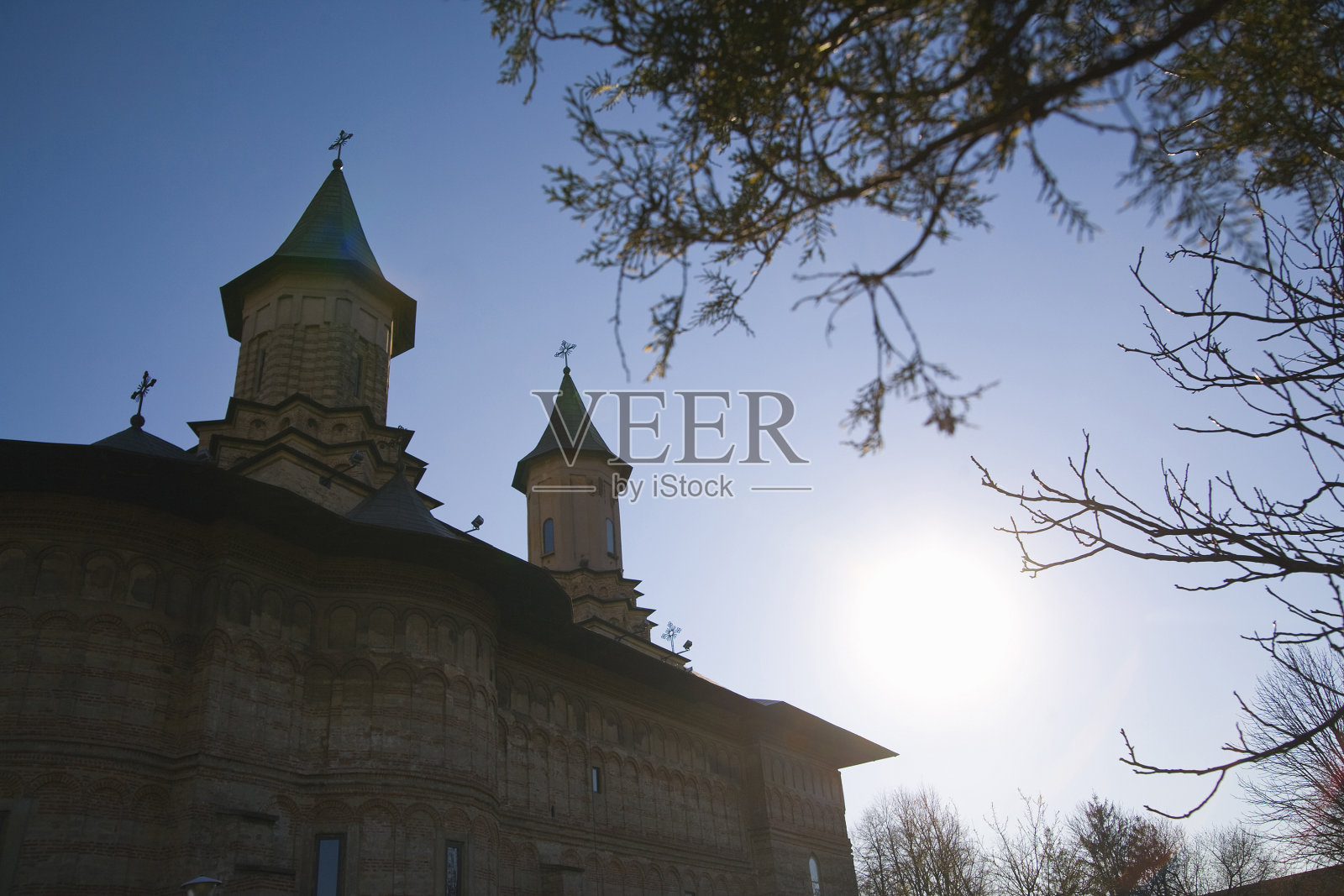 修道院在阳光下照片摄影图片