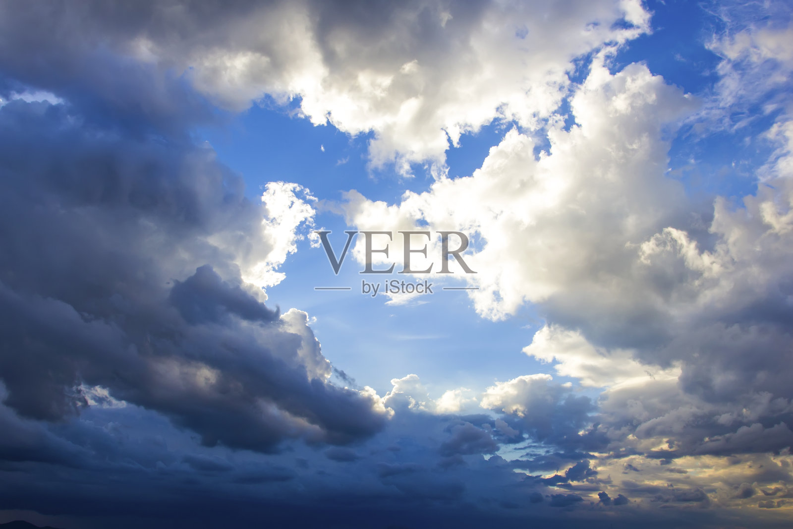 雷暴前的乌云背景照片摄影图片