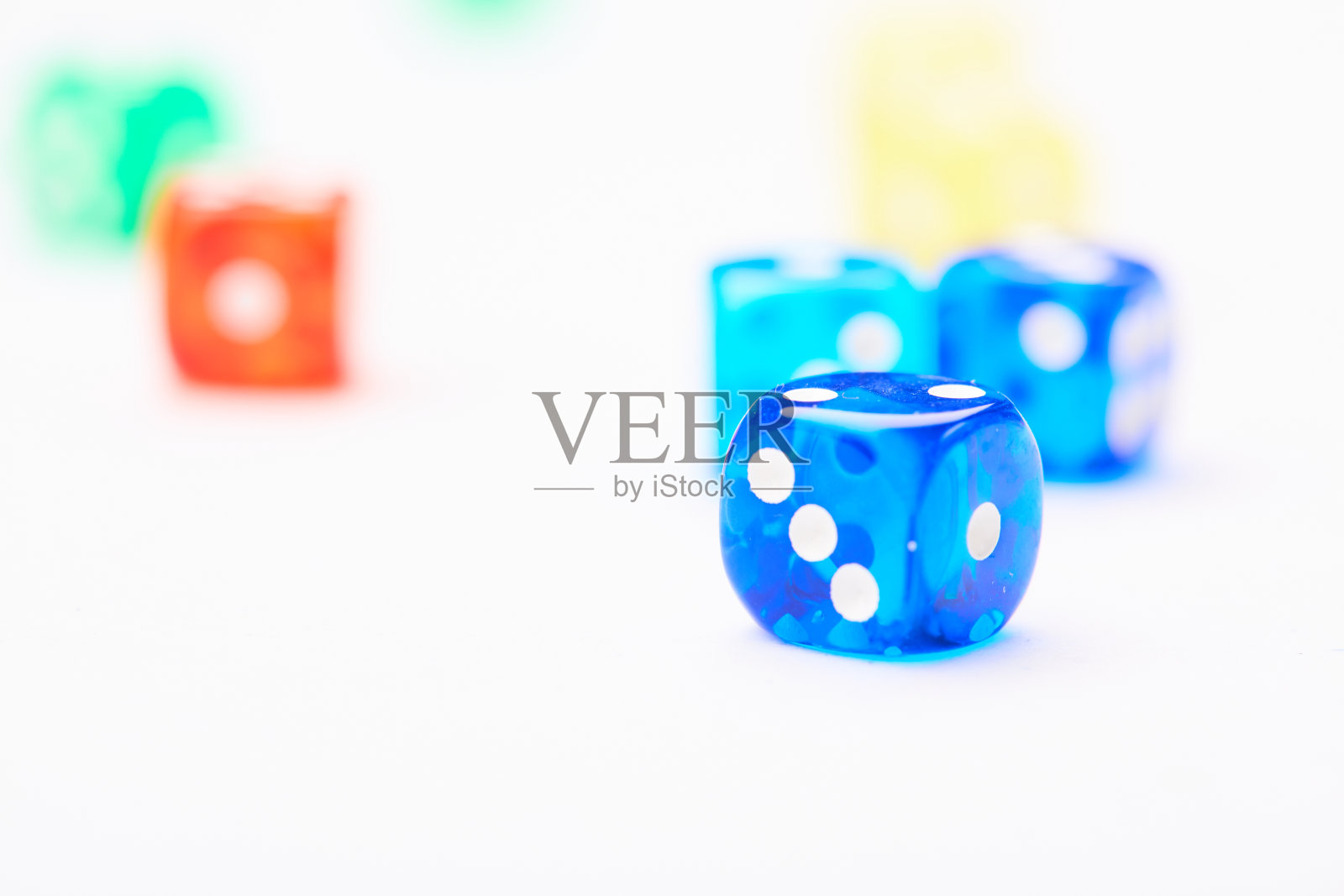 彩色的骰子照片摄影图片