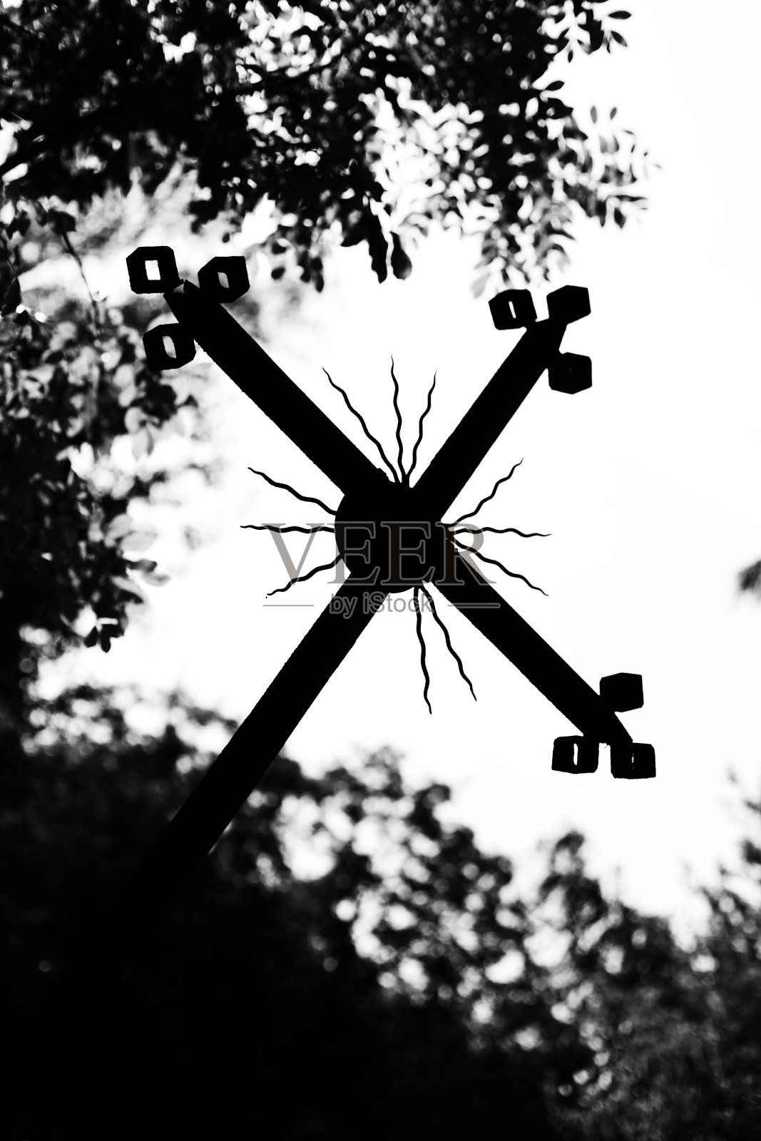 十字架,cementery,树木照片摄影图片