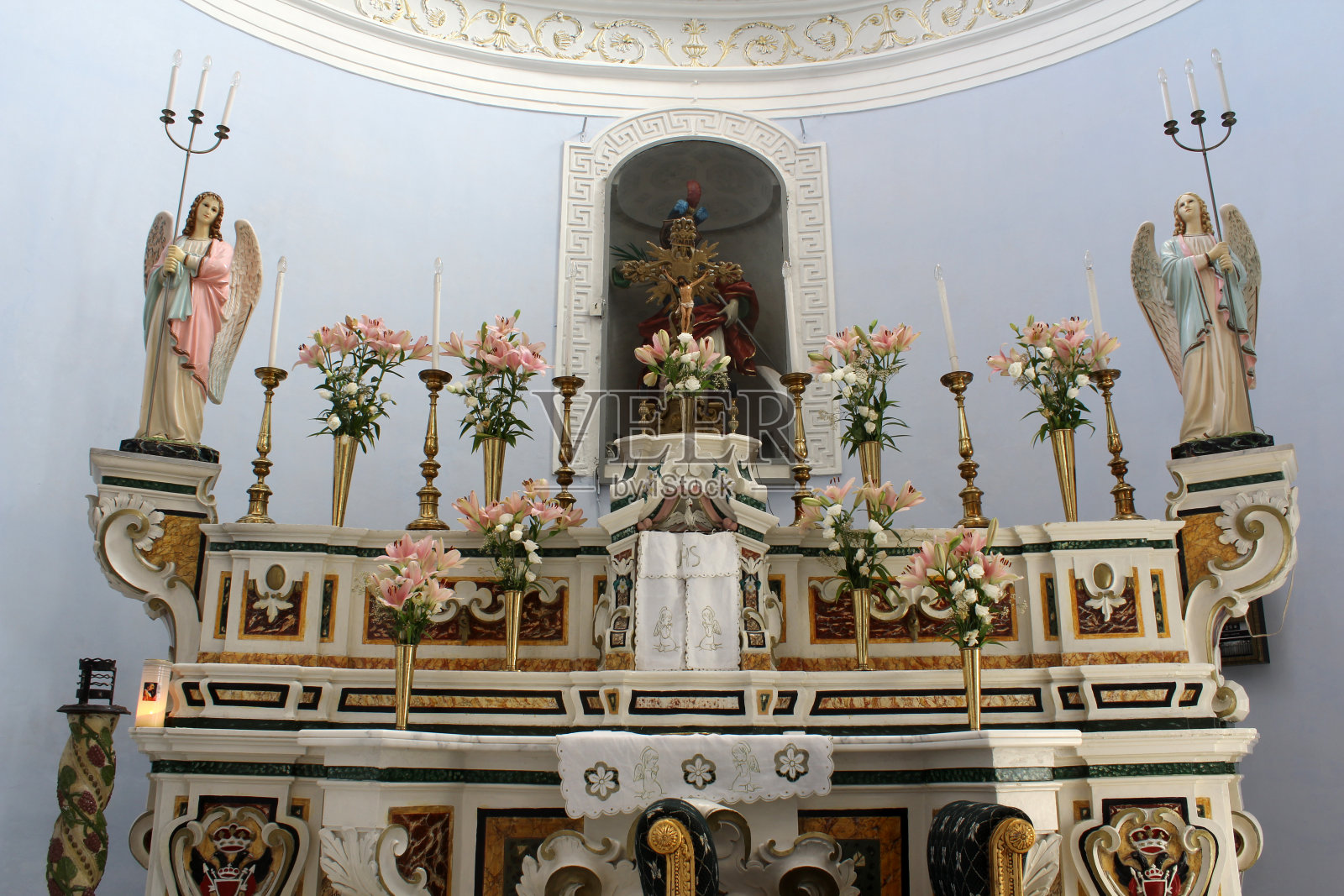 古中世纪教堂，意大利南部照片摄影图片