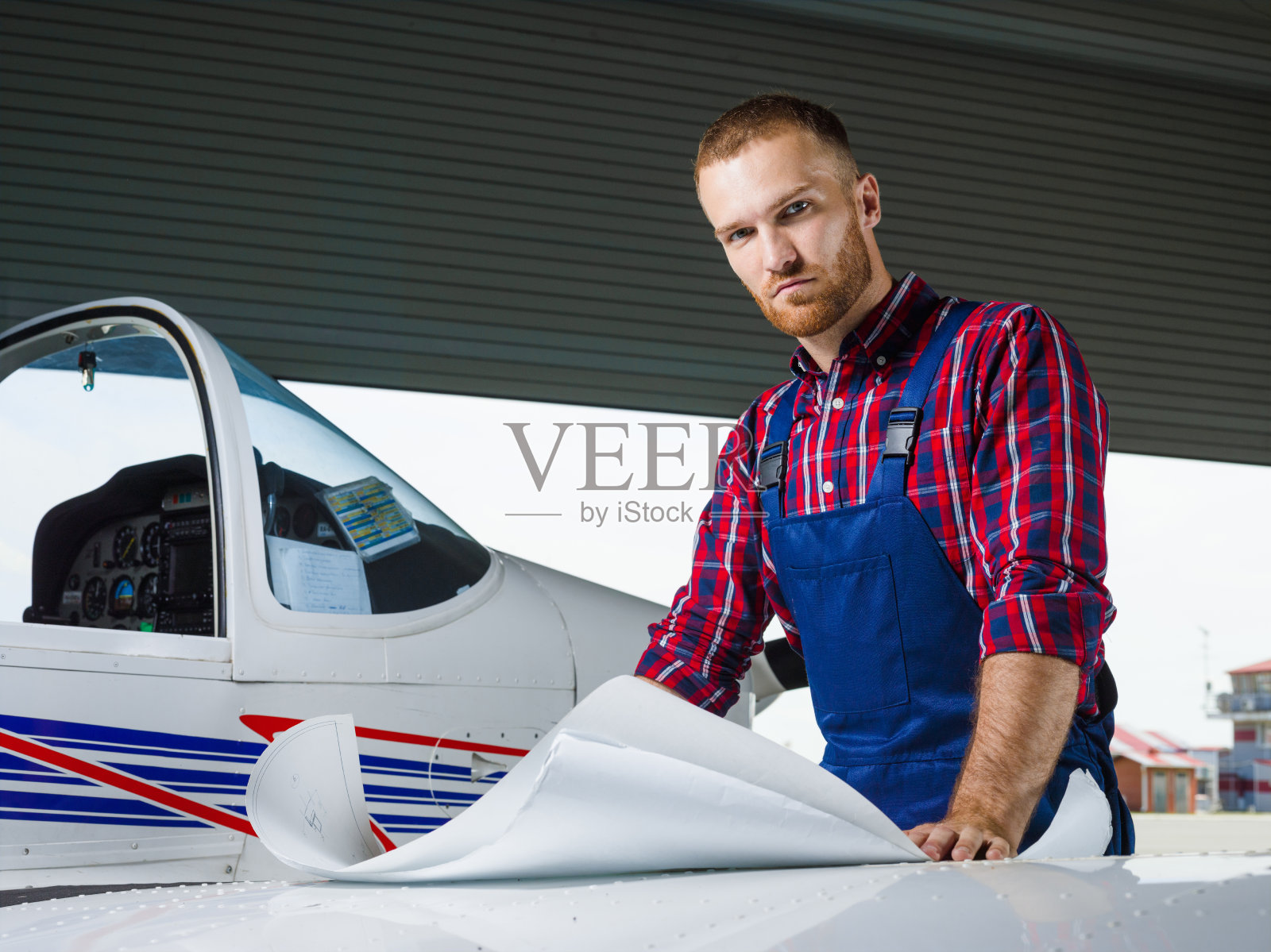 飞机机械师照片摄影图片