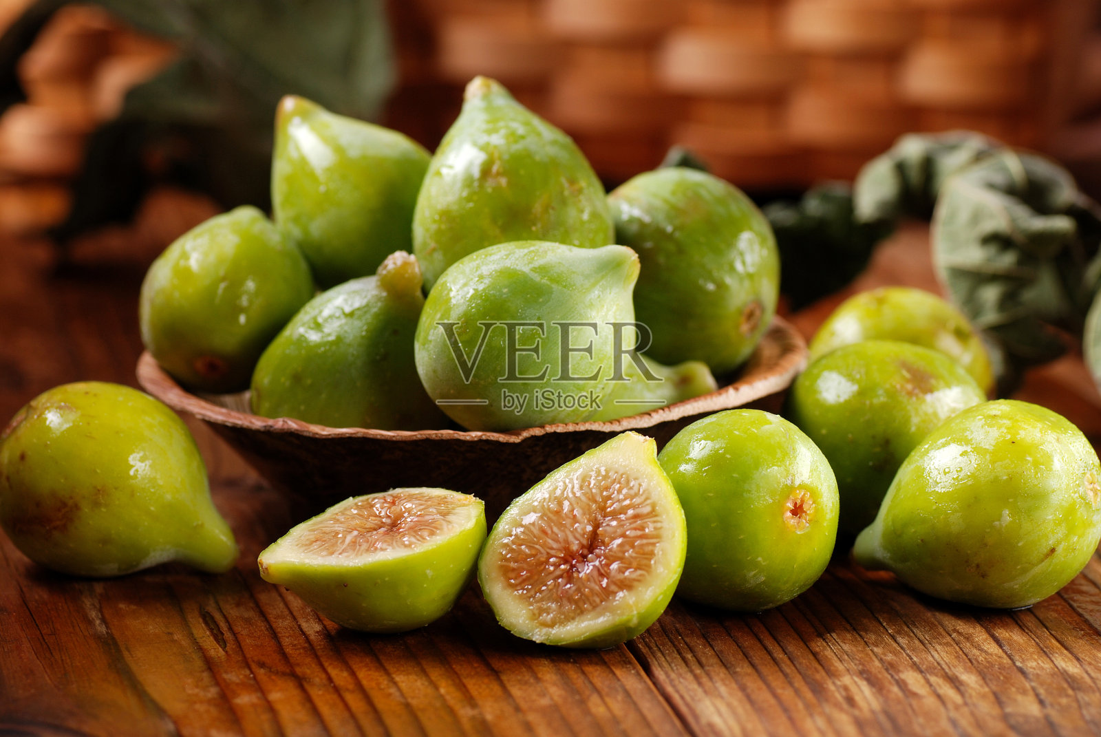 绿色的成熟的无花果照片摄影图片