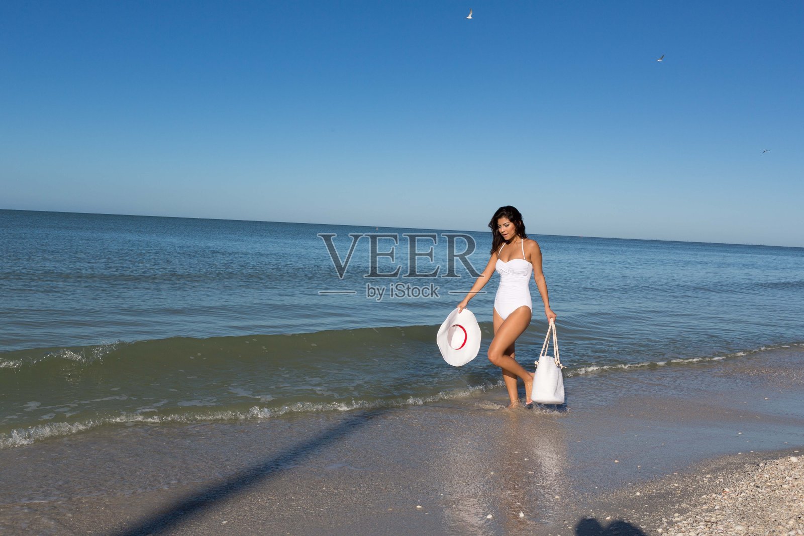 在海滩上照片摄影图片