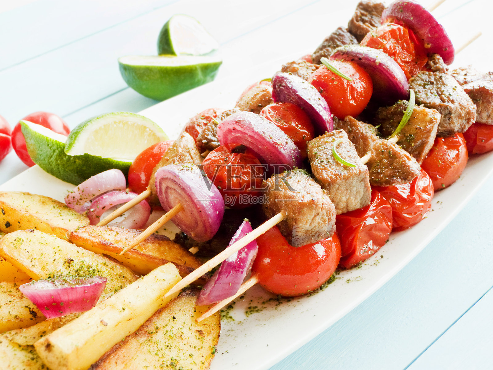 猪肉烤肉串照片摄影图片