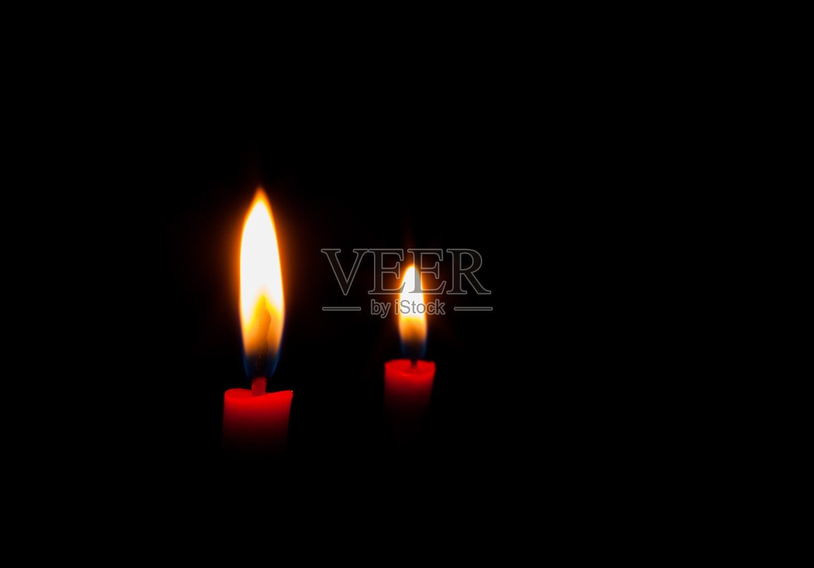 燃烧的红烛照片摄影图片