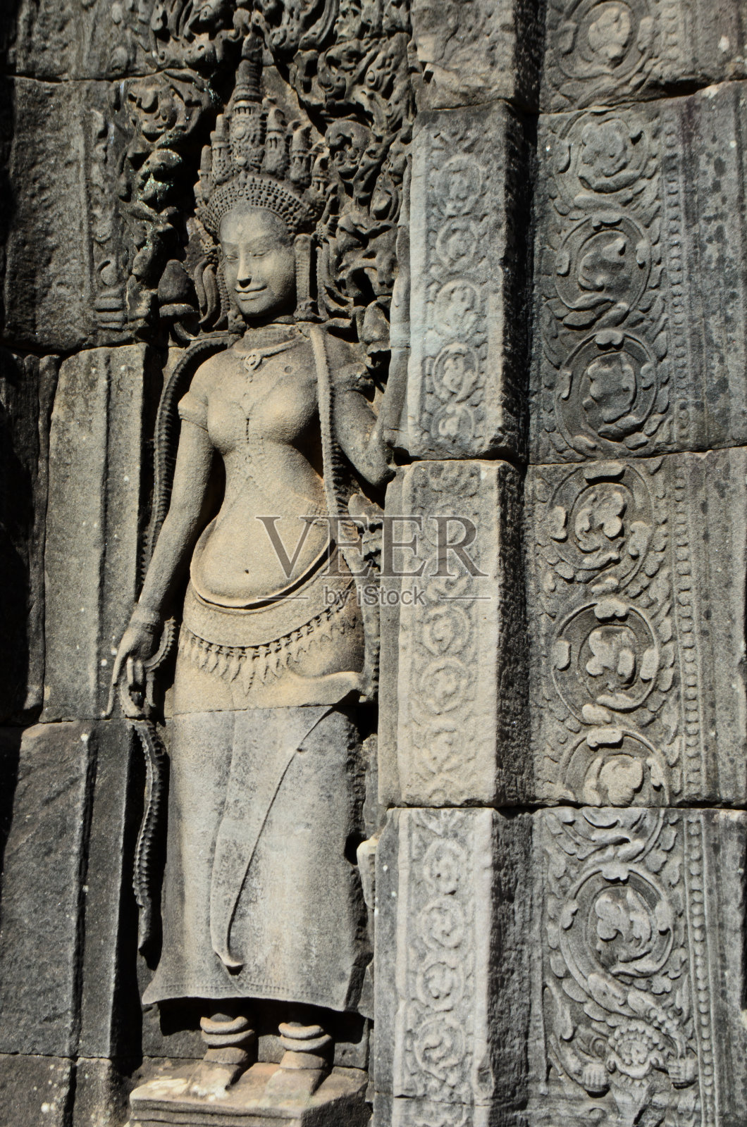 Bayon的Apsara雕塑照片摄影图片
