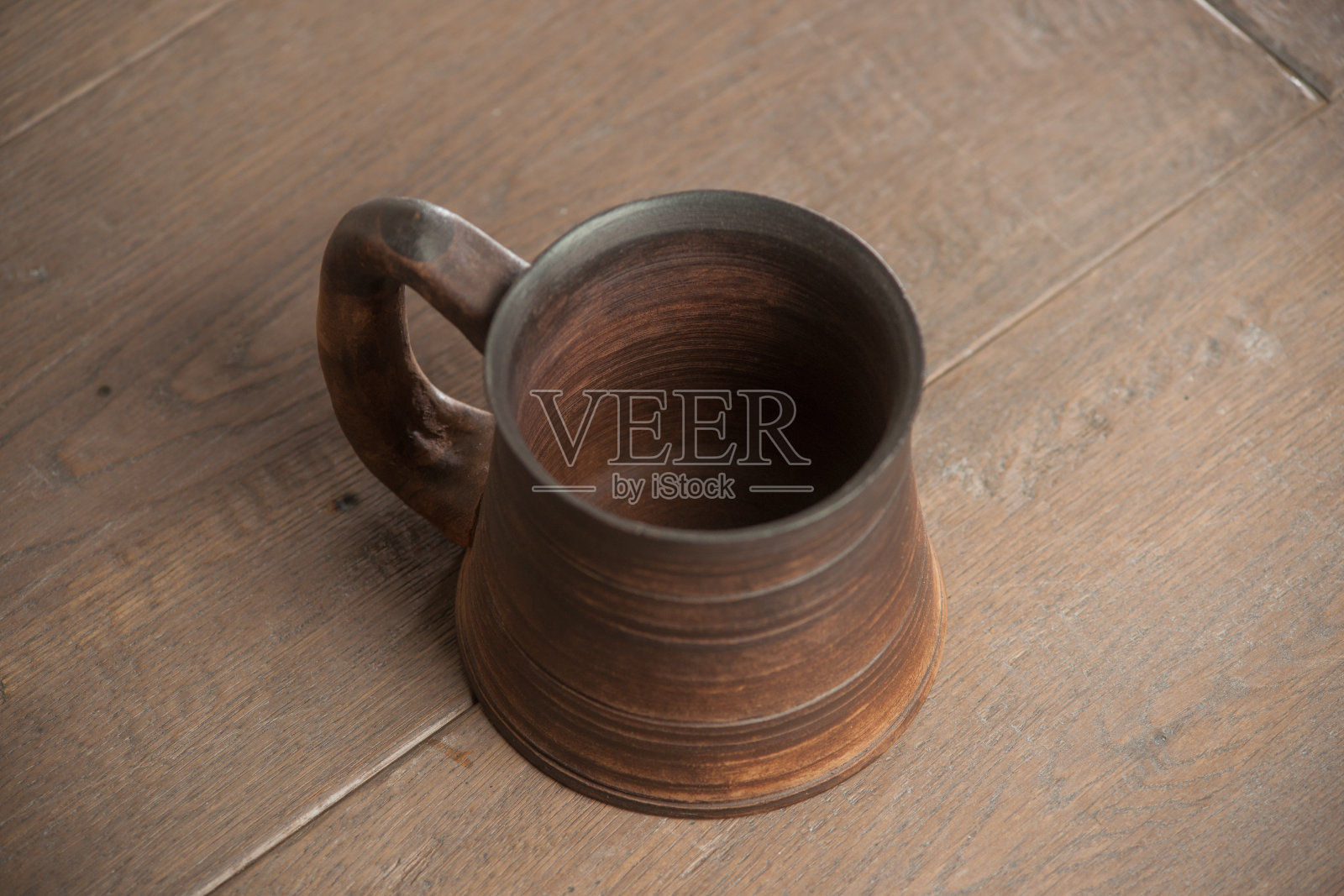 传统手工制作的杯子照片摄影图片