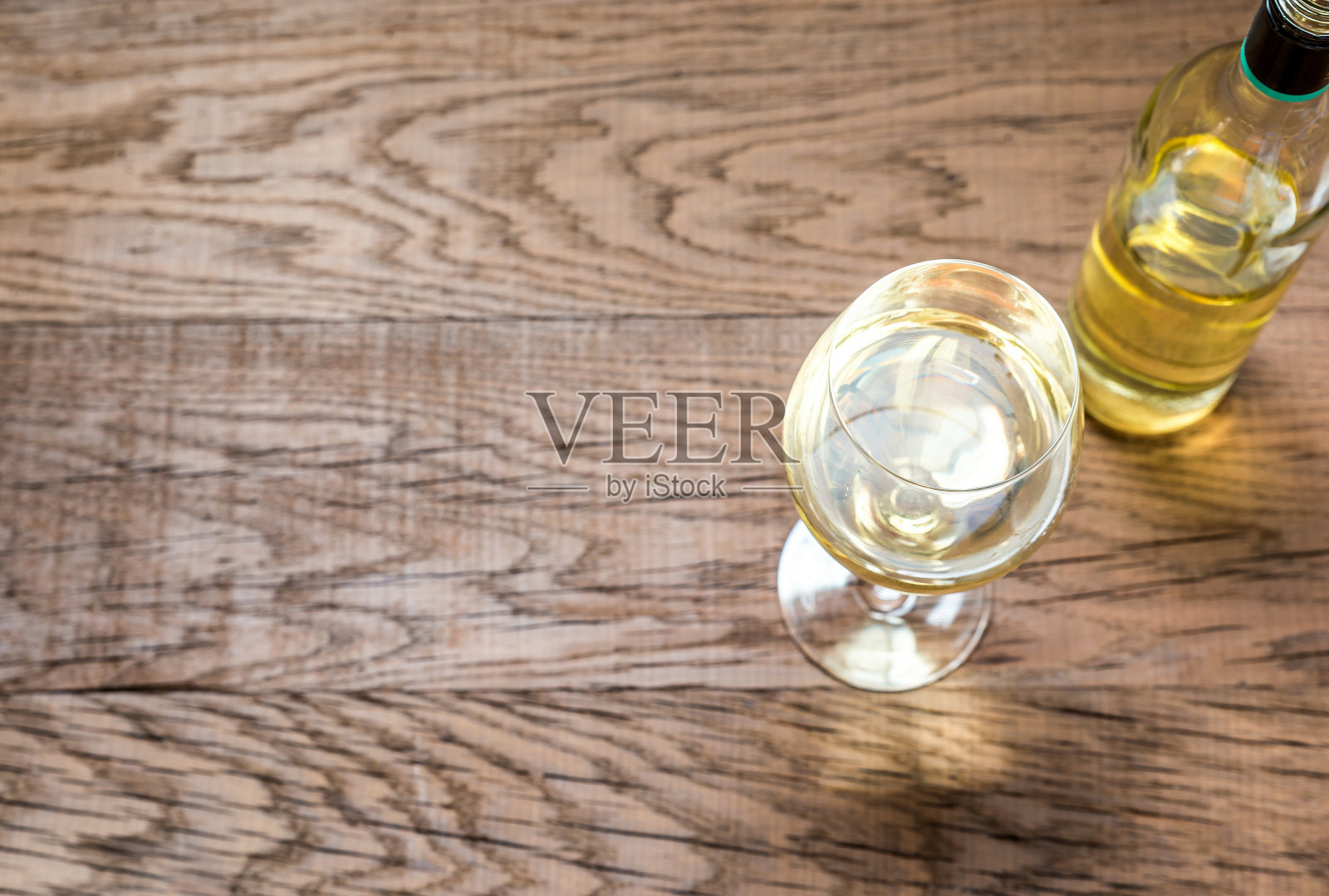 白葡萄酒照片摄影图片