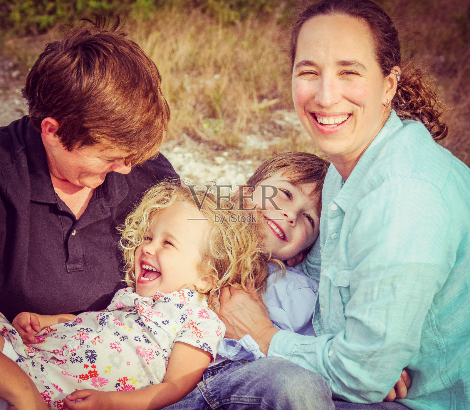 家人在一起照片摄影图片