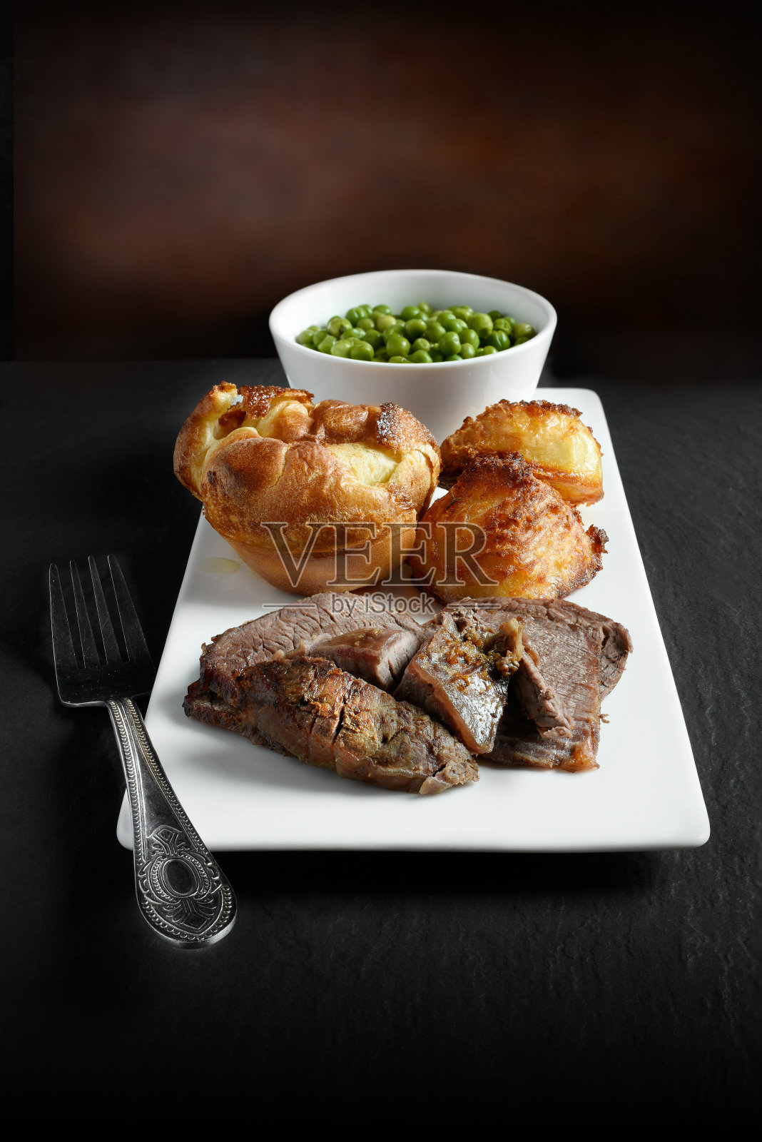 烤牛肉照片摄影图片