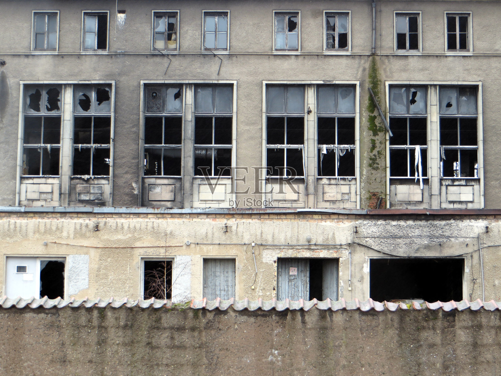 柏林附近的废弃工厂照片摄影图片