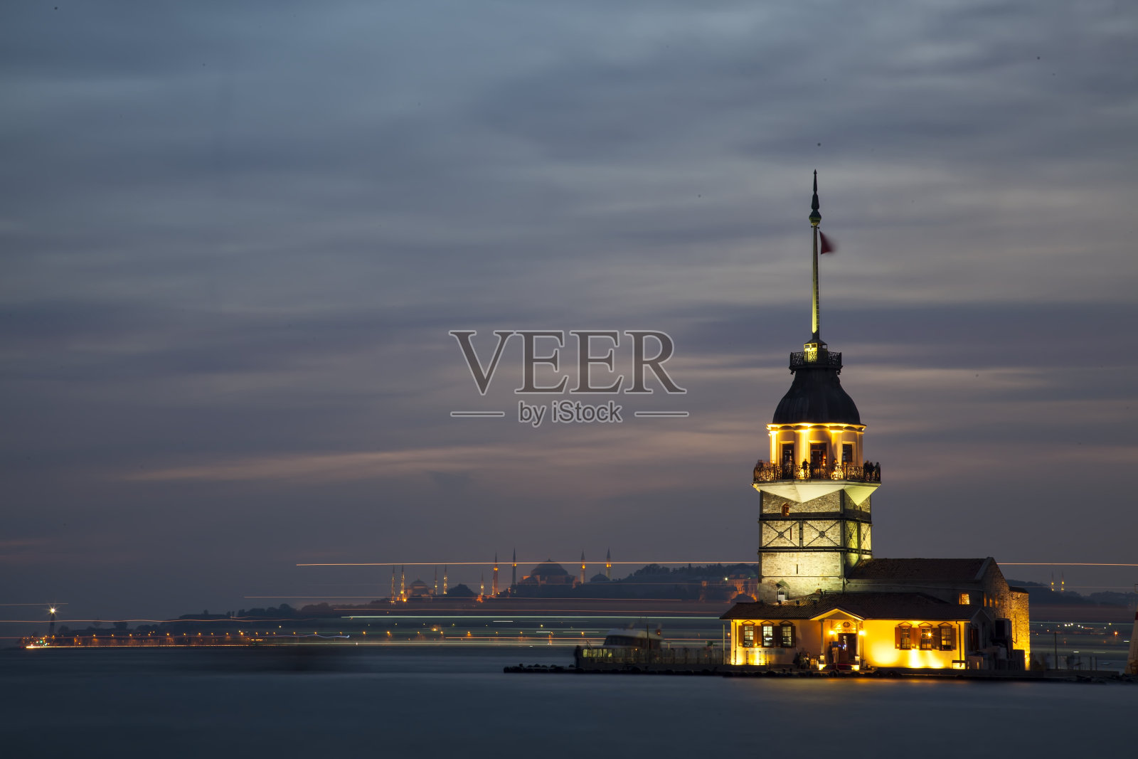 土耳其伊斯坦布尔的少女塔照片摄影图片