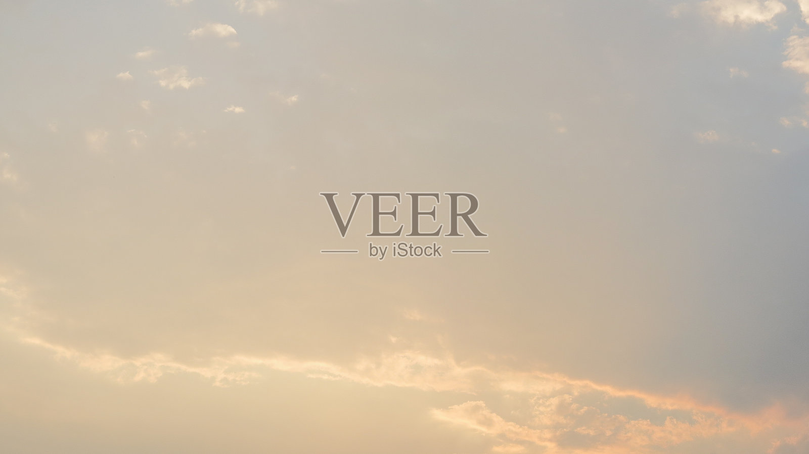 多云的季节照片摄影图片