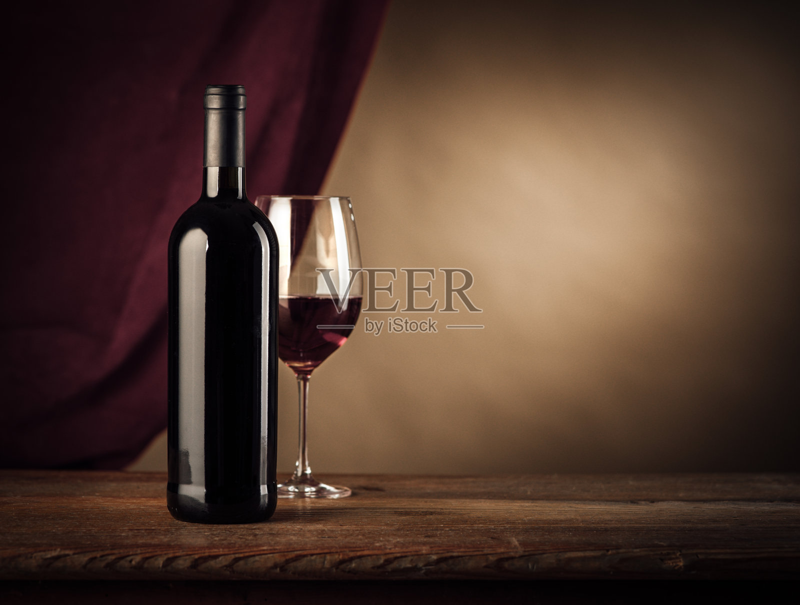 品酒照片摄影图片