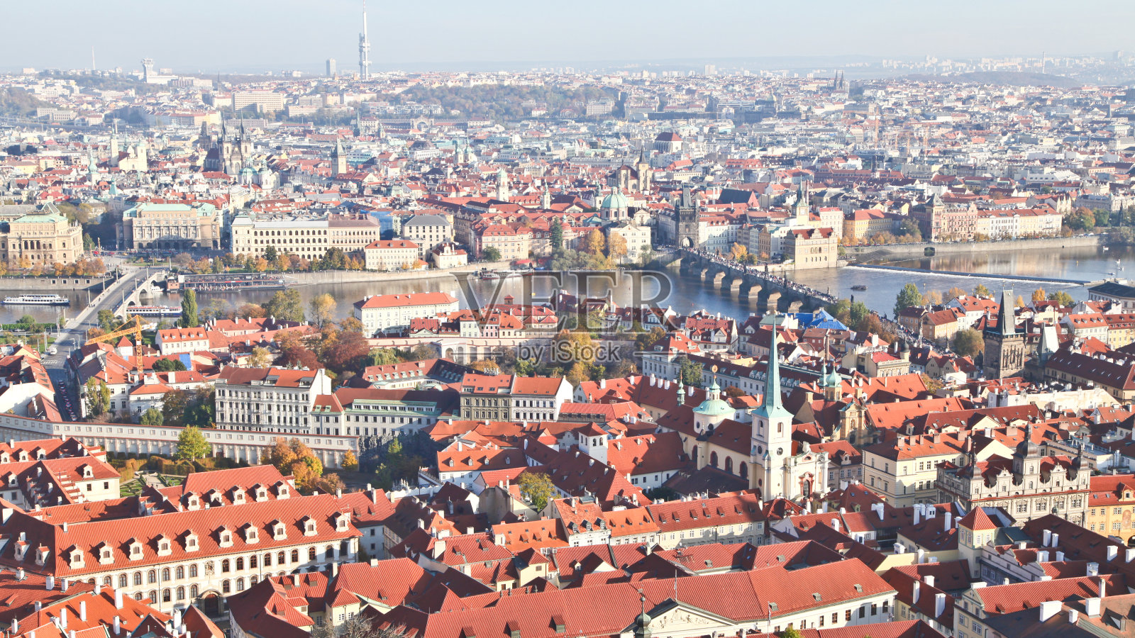 布拉格秋天的顶视图照片摄影图片