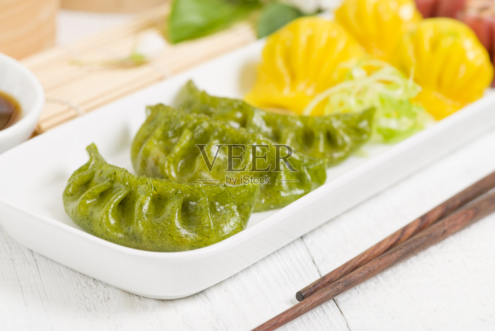 焦子，哈高和秀梅照片摄影图片