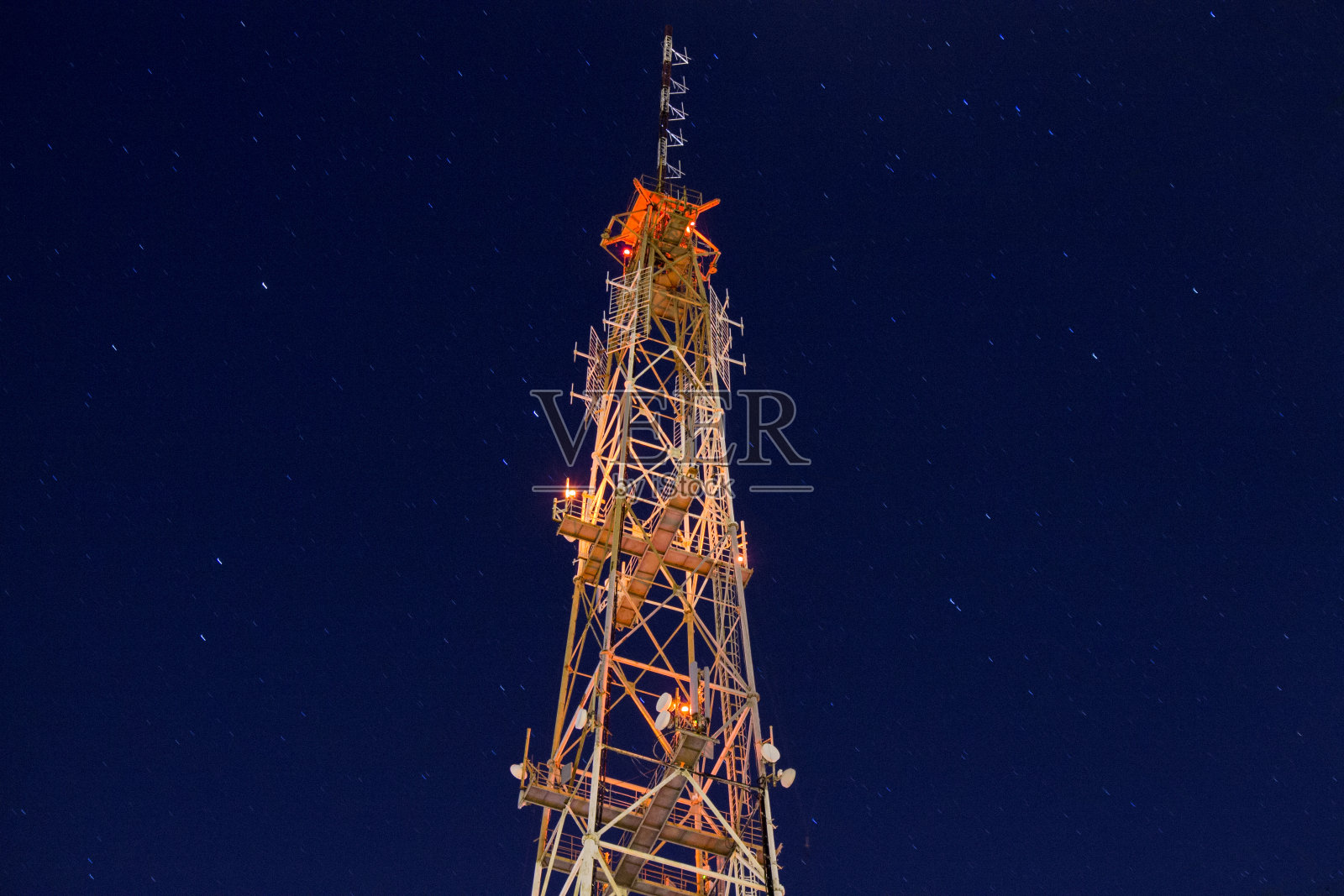 通信天线塔。哈尔科夫乌克兰照片摄影图片