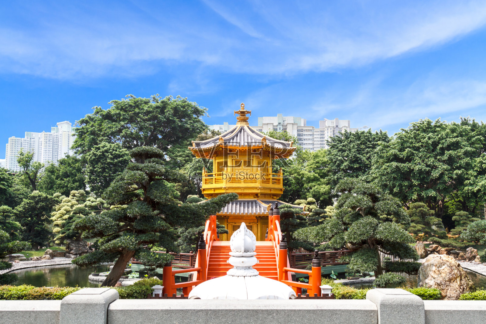 南莲花园的金塔照片摄影图片