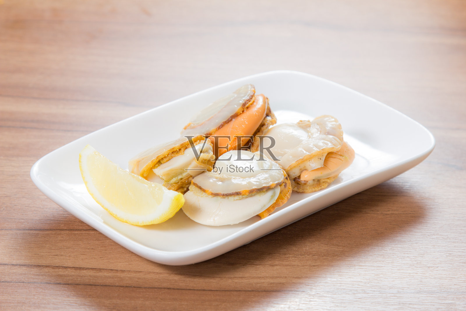 生的扇贝照片摄影图片