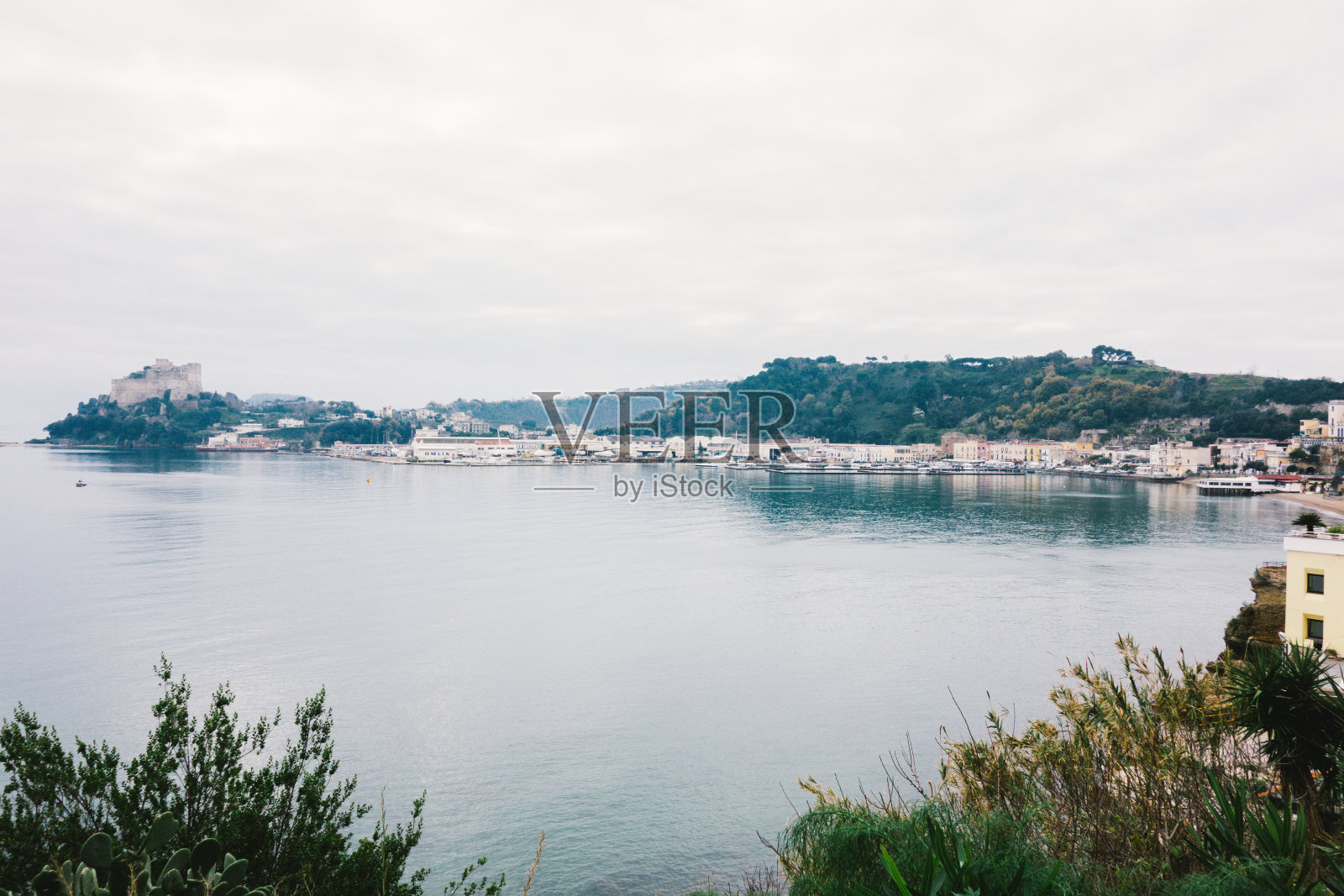 意大利那不勒斯湾的地中海沿岸照片摄影图片