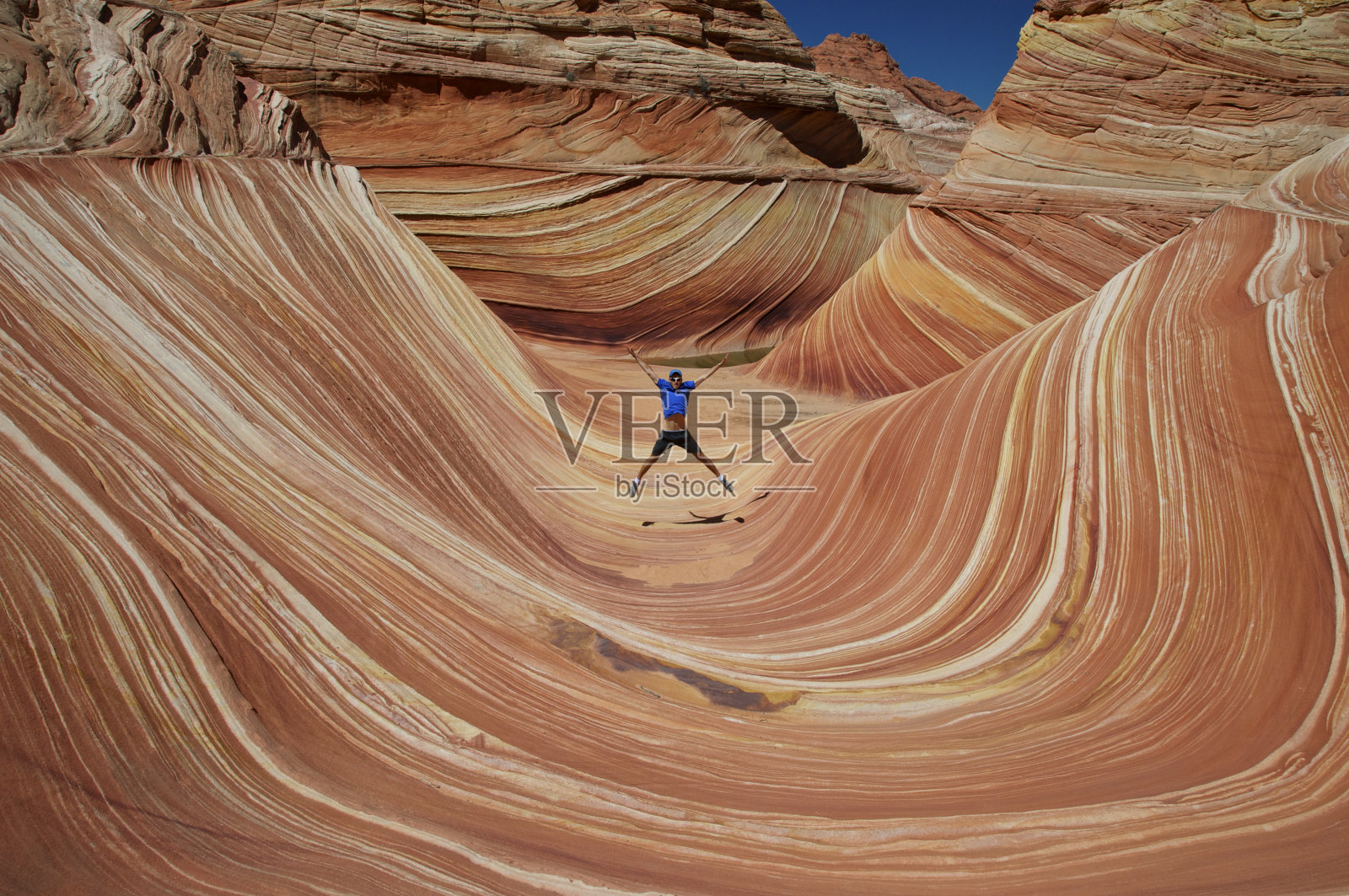 享受海浪-郊狼比茨，犹他州照片摄影图片