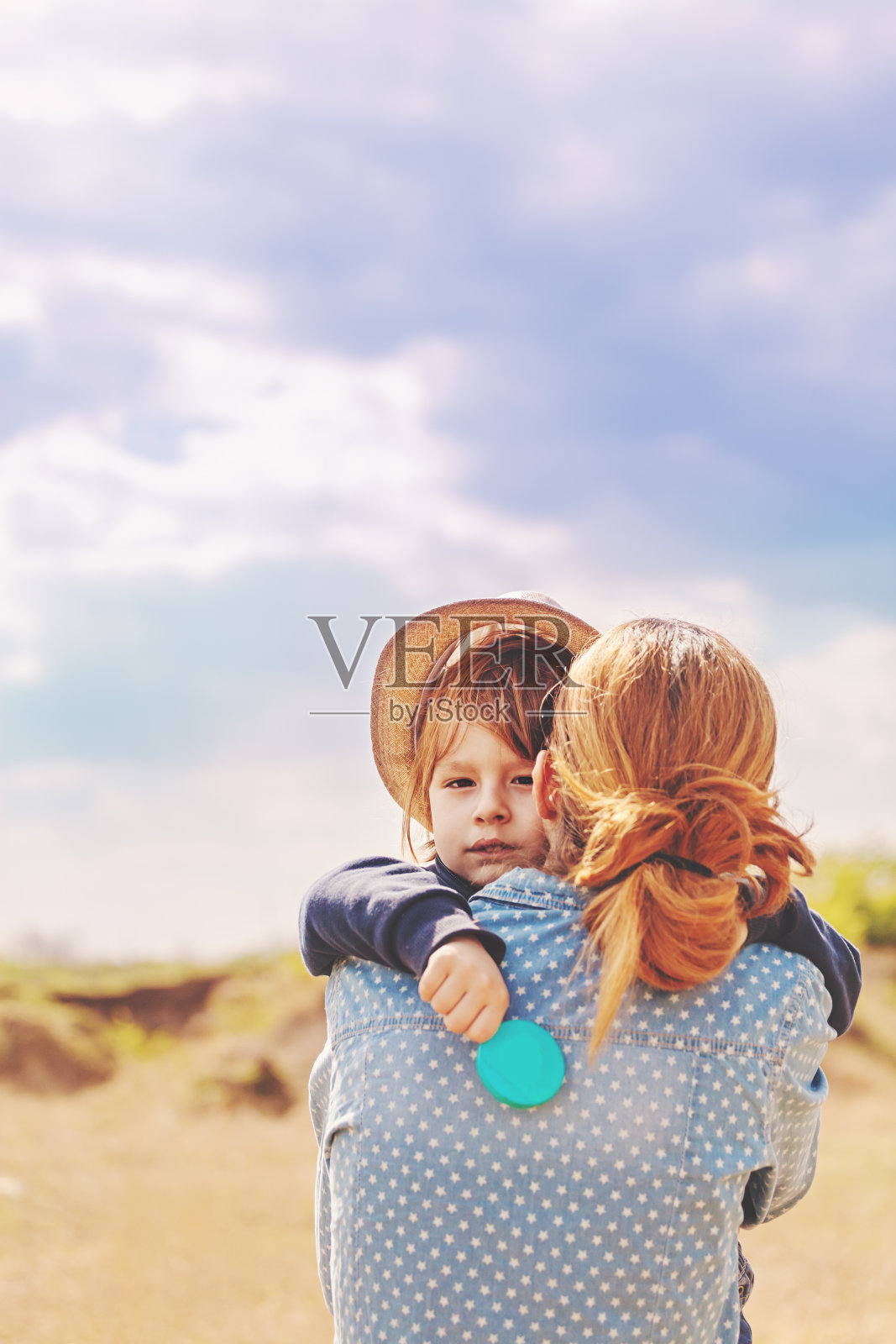 拥抱照片摄影图片