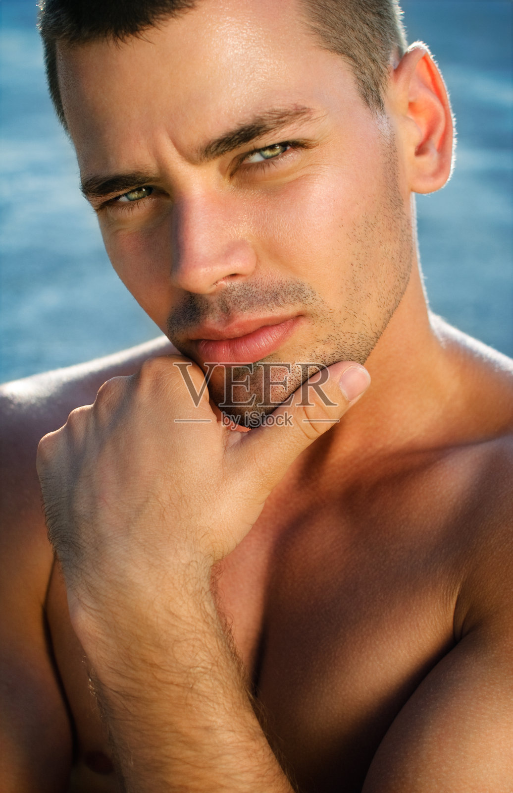 英俊的男模照片摄影图片