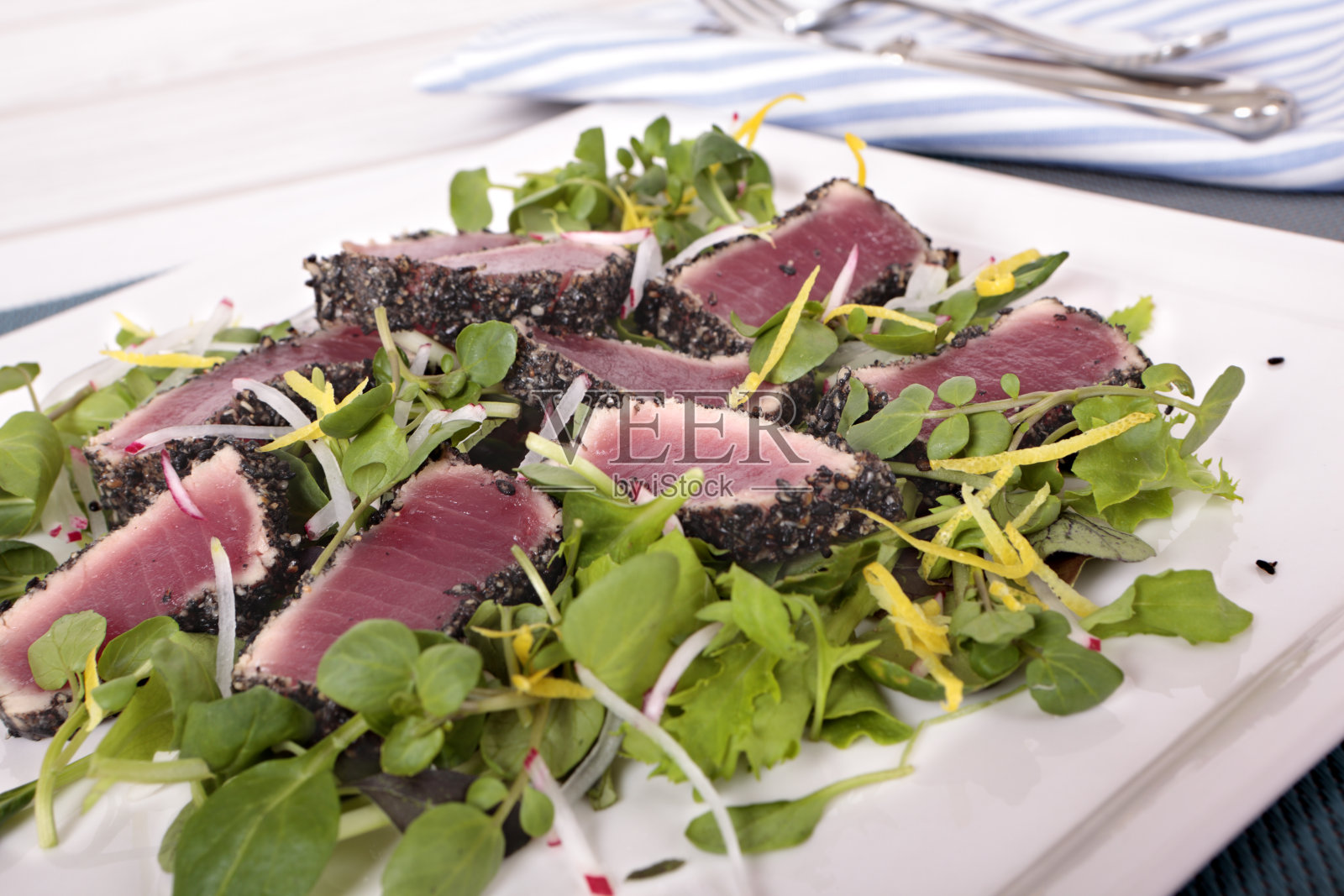 烤金枪鱼照片摄影图片