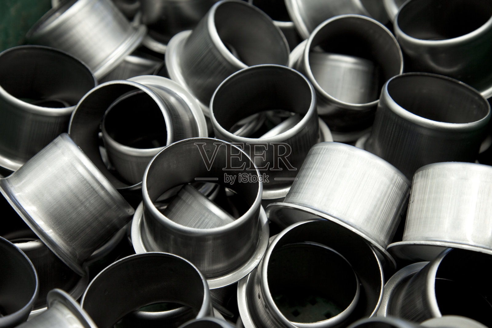 汽车冲压金属件照片摄影图片