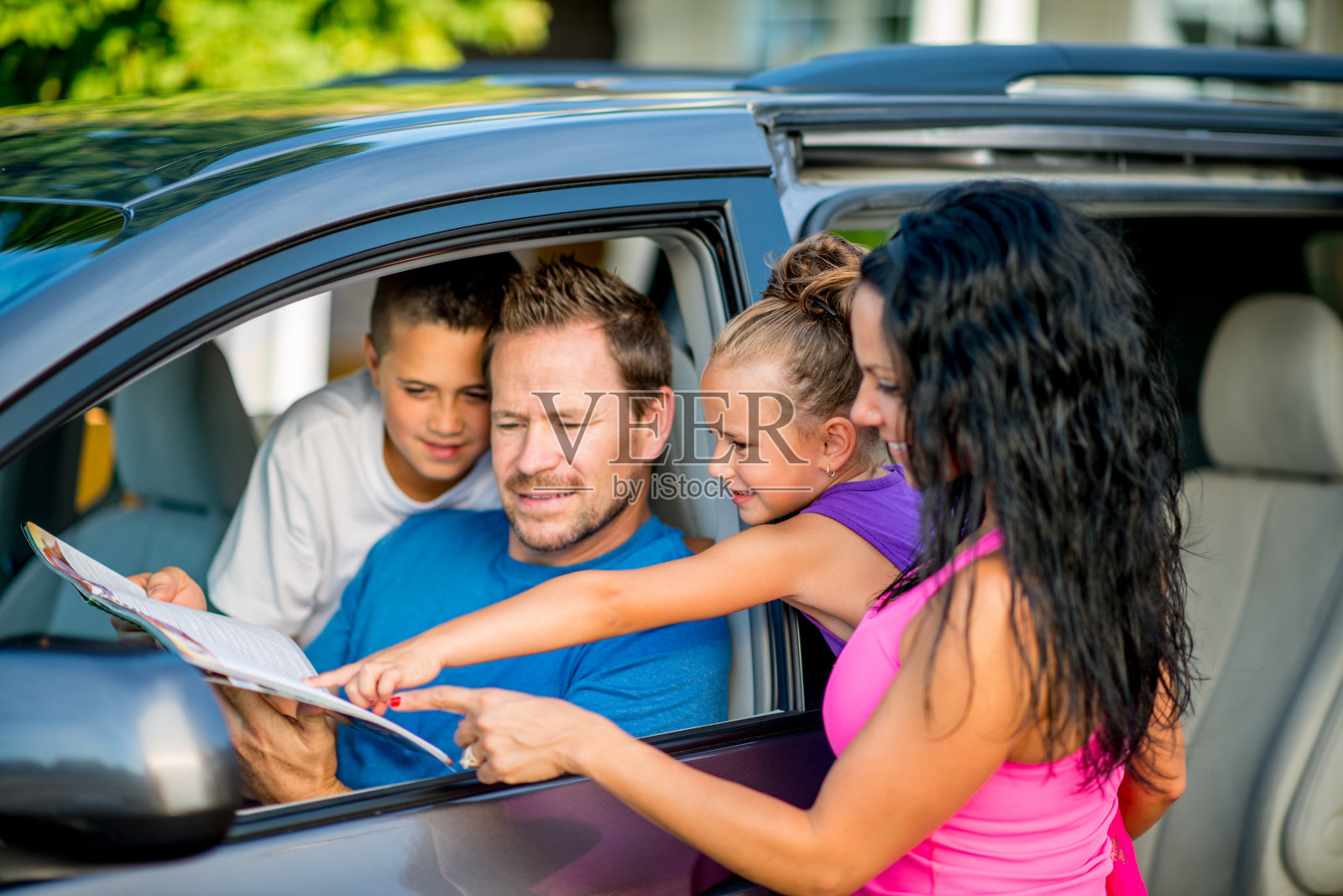家庭旅行照片摄影图片