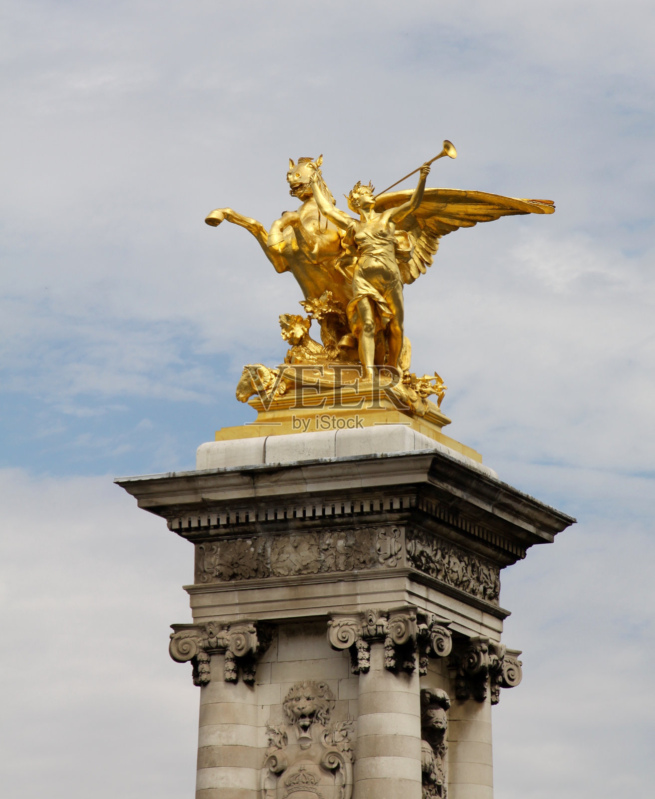 巴黎著名的帕伽索斯铜像照片摄影图片