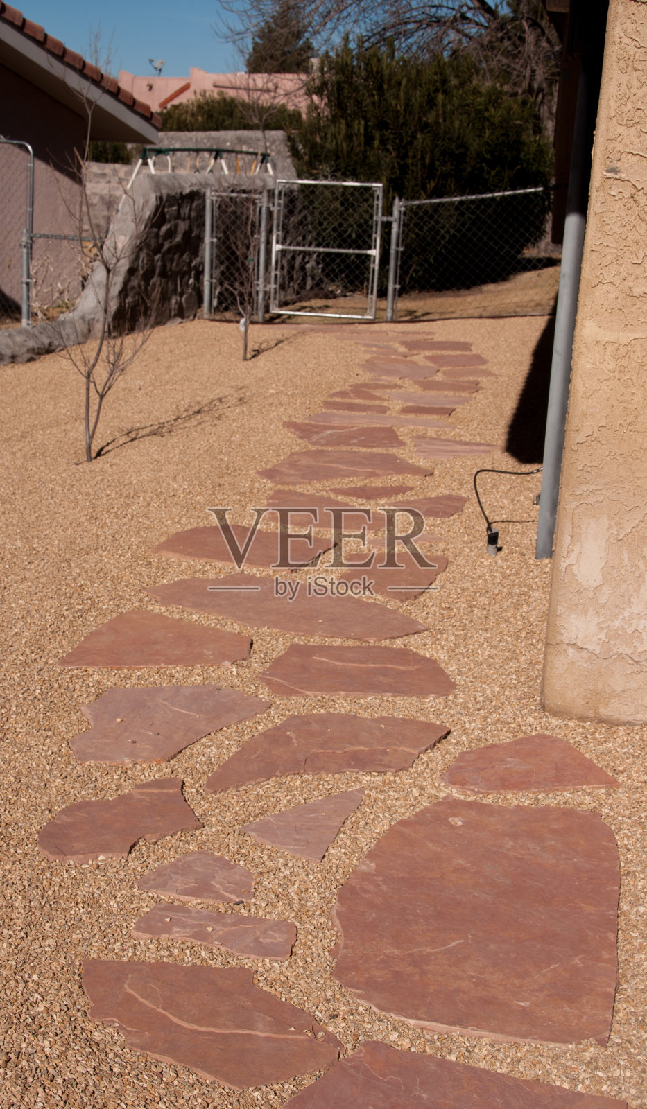 石板小径与砾石照片摄影图片