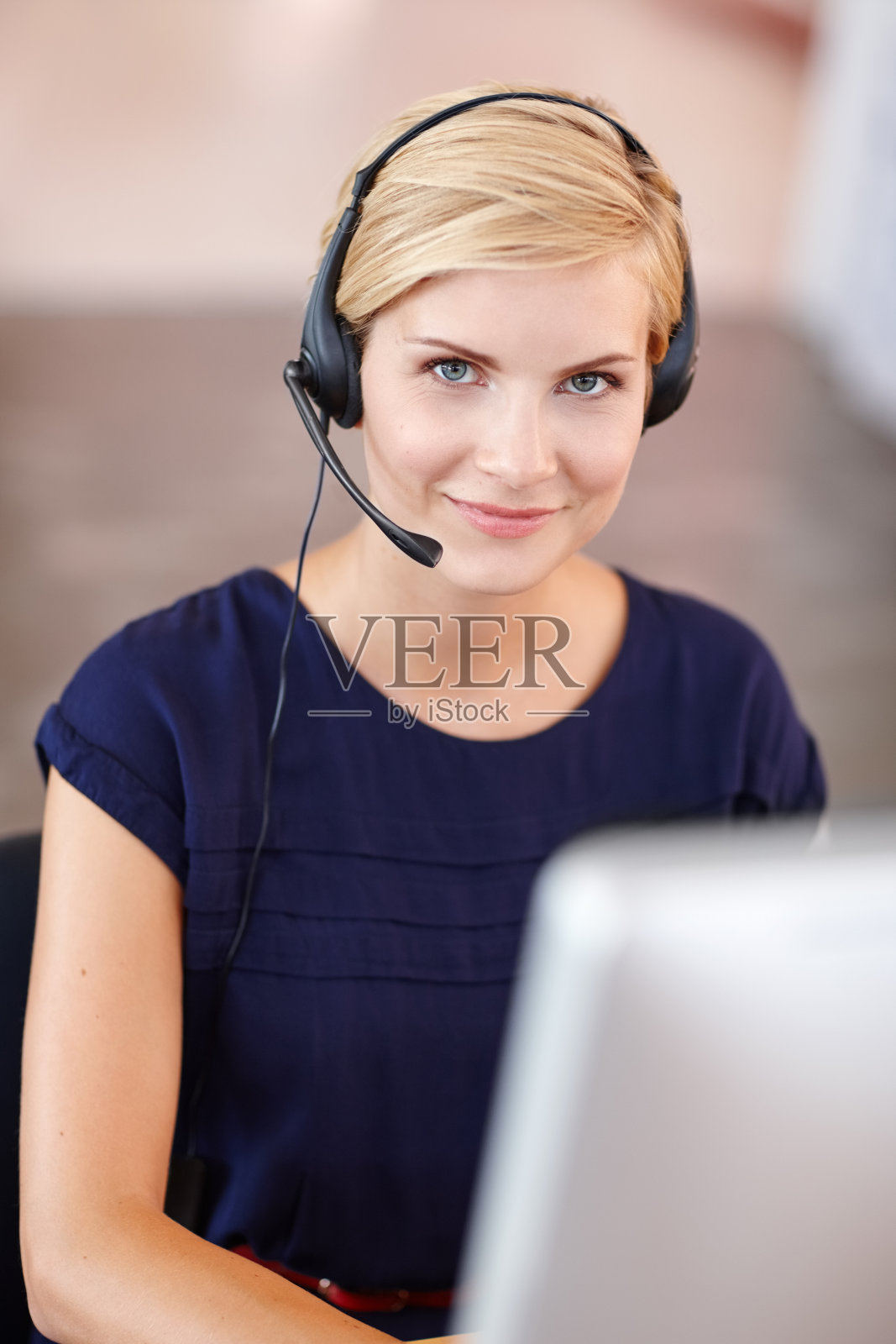 我是来帮忙的照片摄影图片