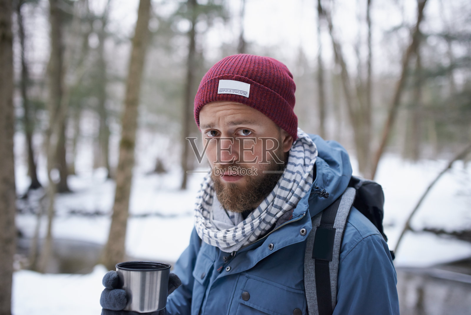 真高兴我带了热可可照片摄影图片