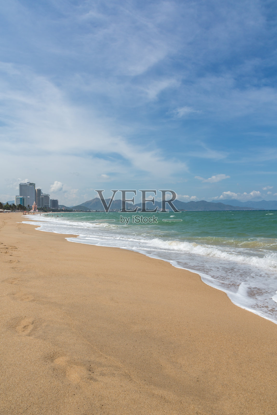 越南芽庄热带沙滩照片摄影图片