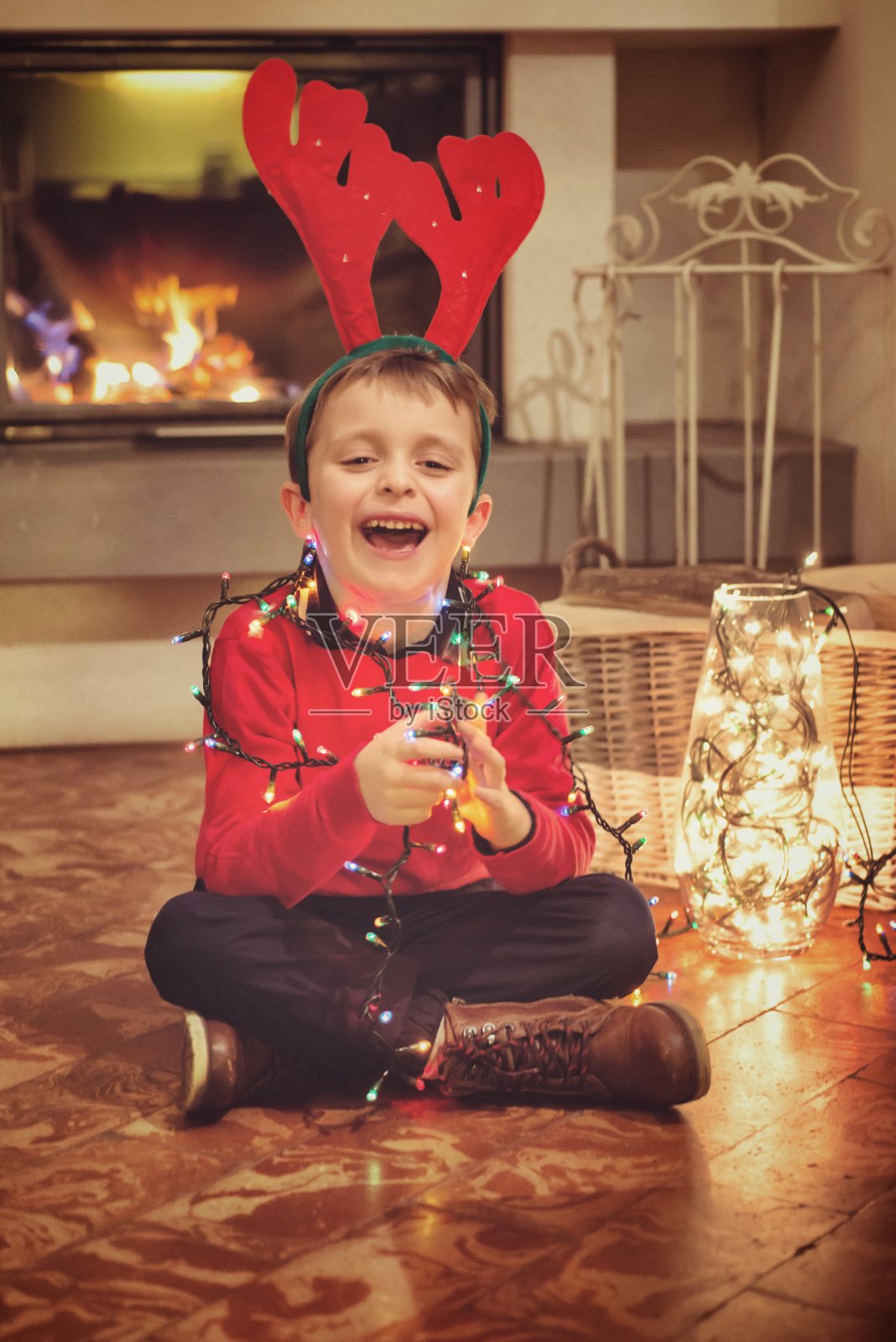 圣诞节在家的孩子照片摄影图片