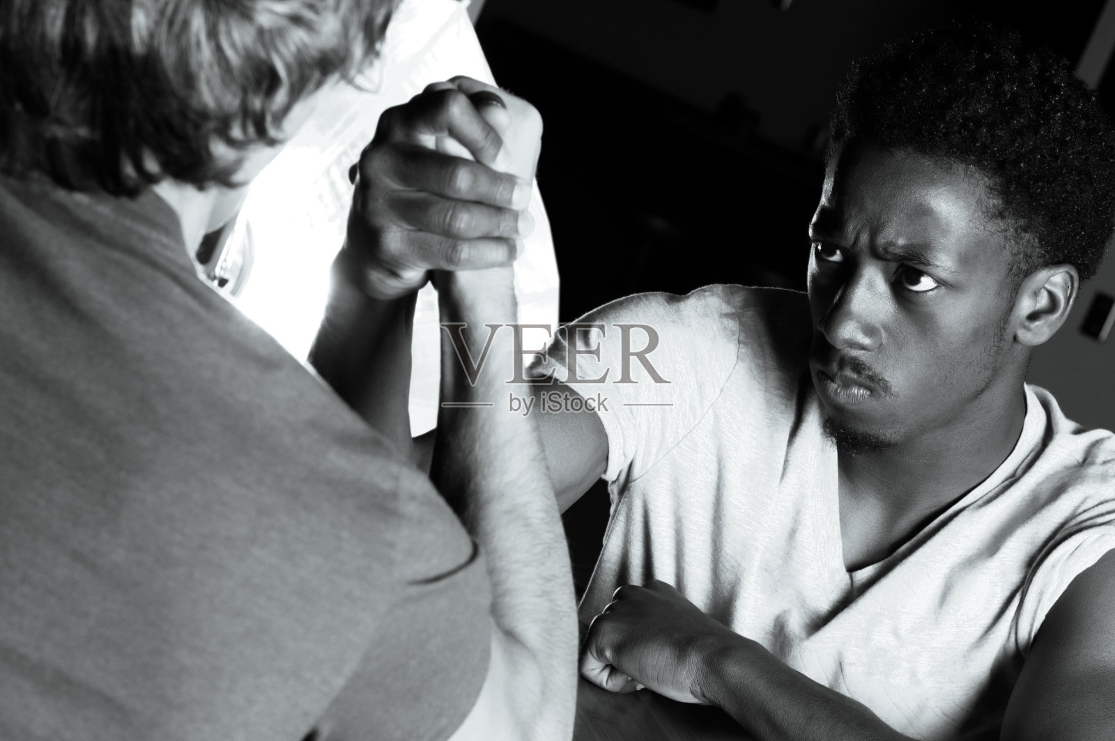 坚决斗争照片摄影图片