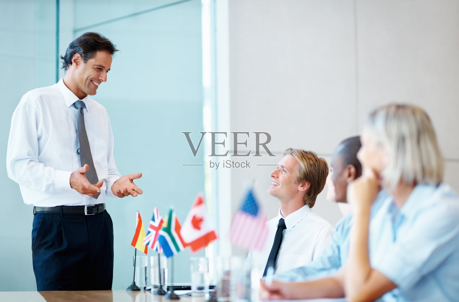 业务演示照片摄影图片