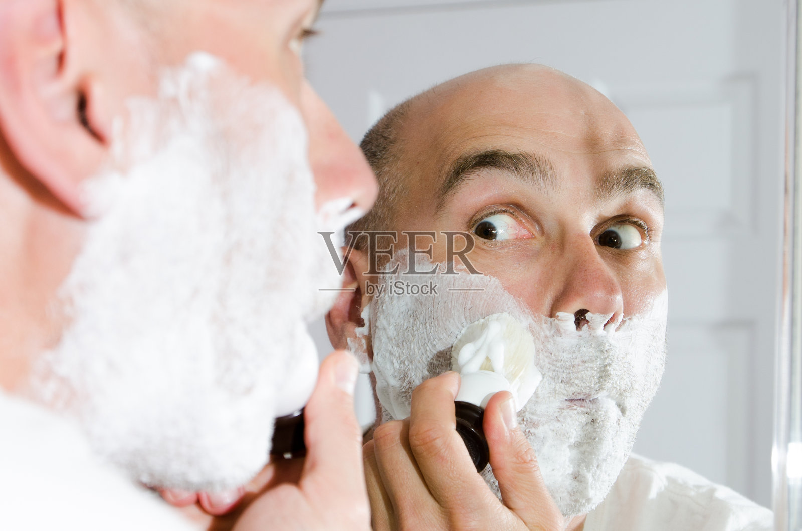 把剃须膏照片摄影图片