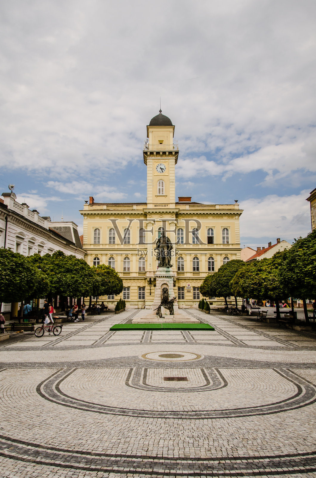 科马诺的克拉普卡将军广场。斯洛伐克照片摄影图片