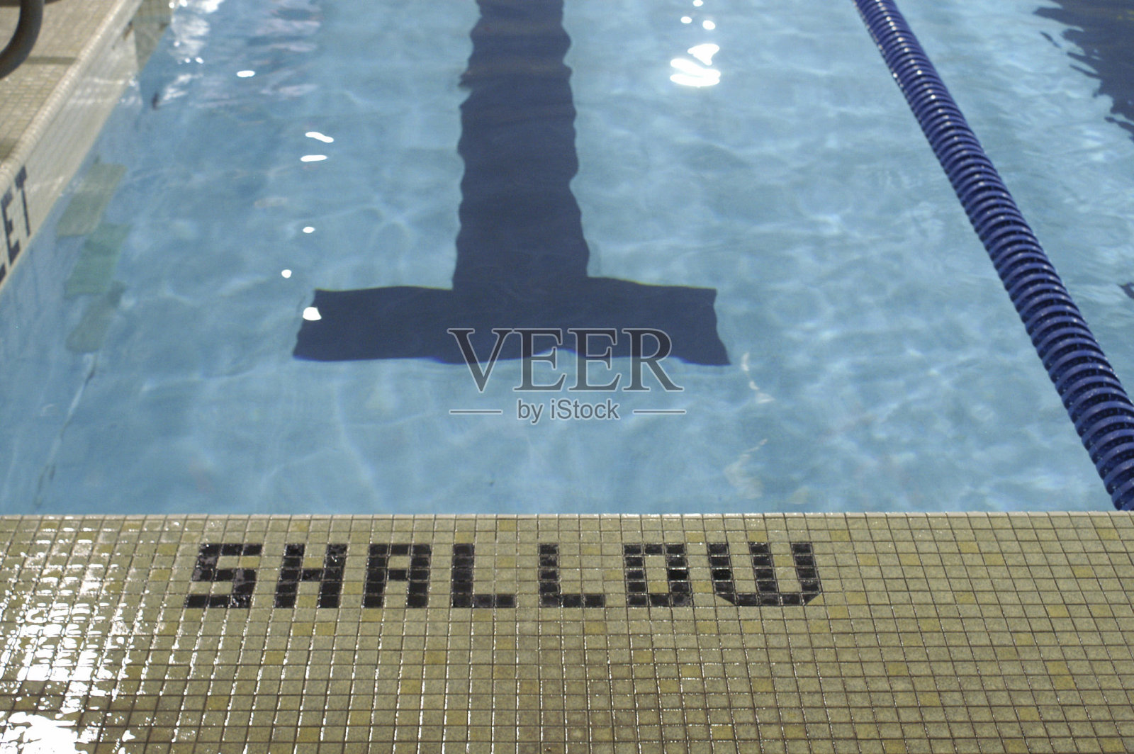 室内游泳池照片摄影图片