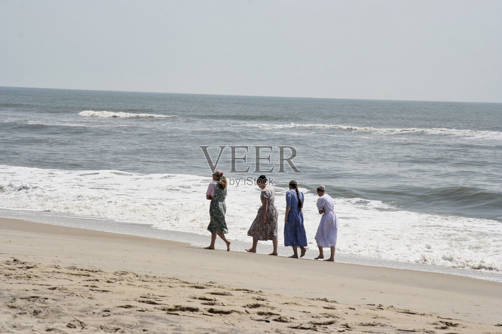 在海滩上照片摄影图片