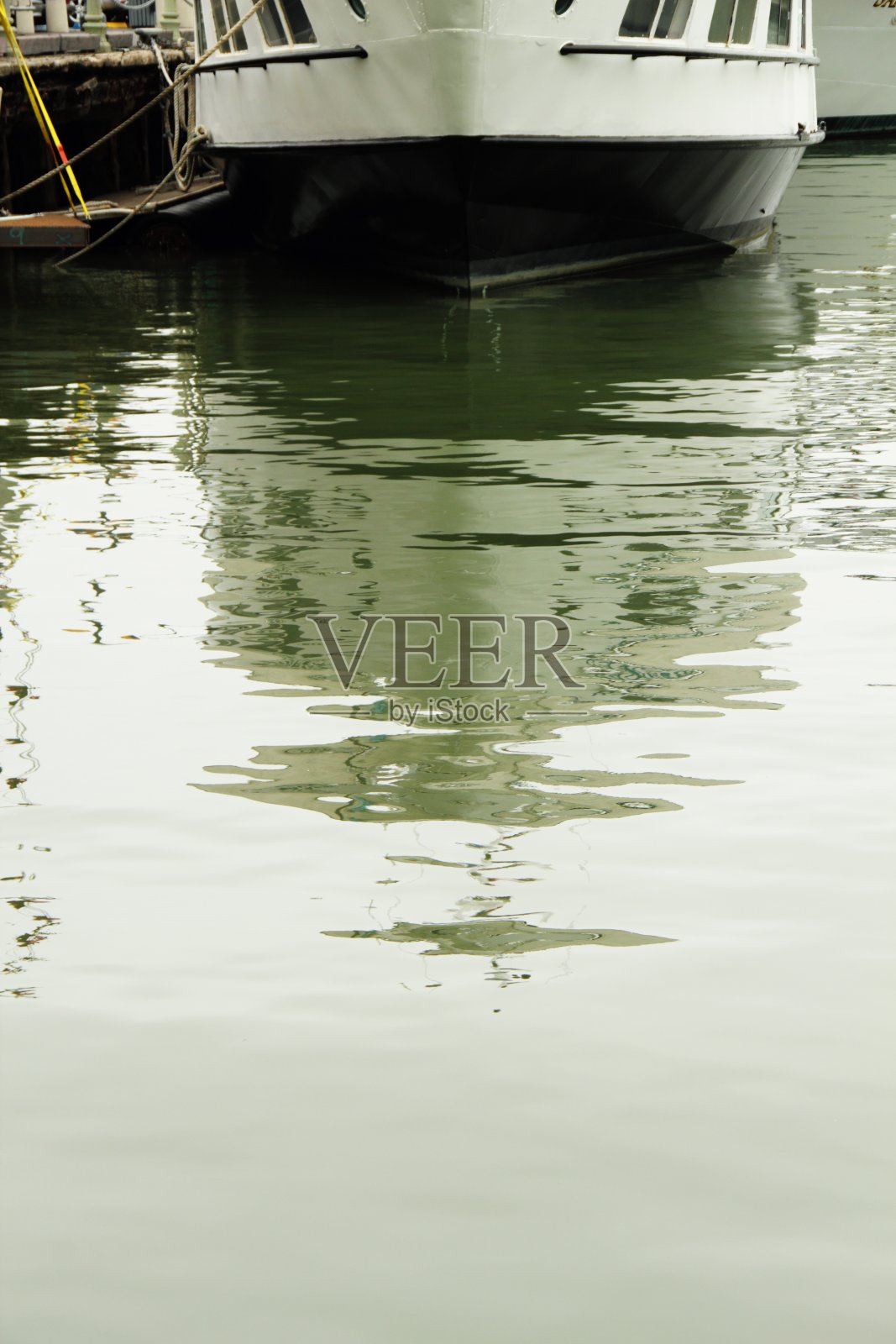 船码头的船照片摄影图片