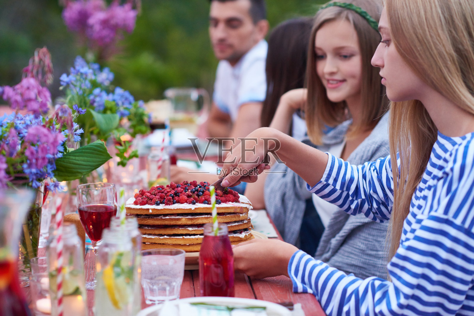 等待甜点照片摄影图片